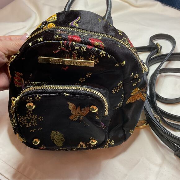 Steve Madden Mini Backpack Crossbody Handbag Gold tone hardware Zipper - Picture 9 of 11